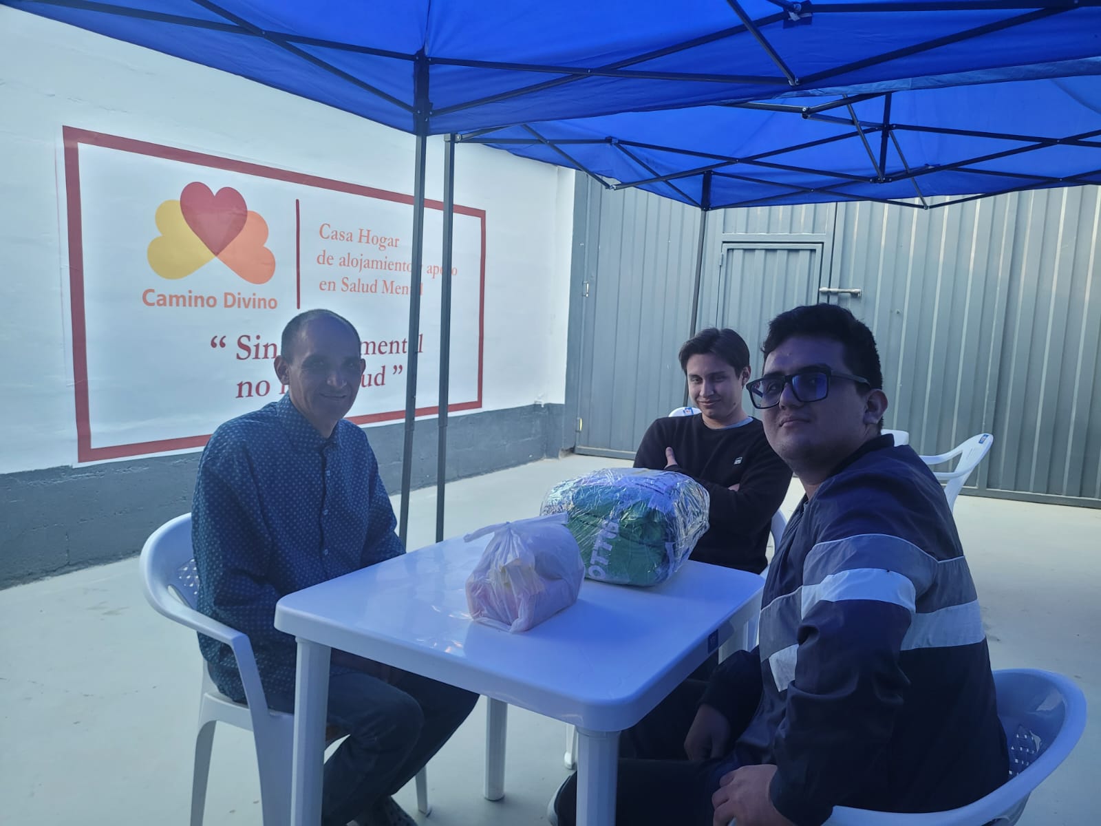 Walter recibe visita familiar